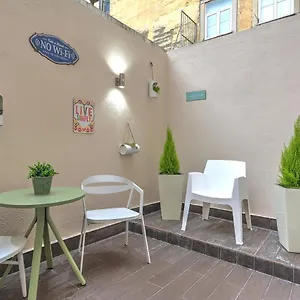 Traditional With A Terrace, Ac And Fast Internet Lisbon