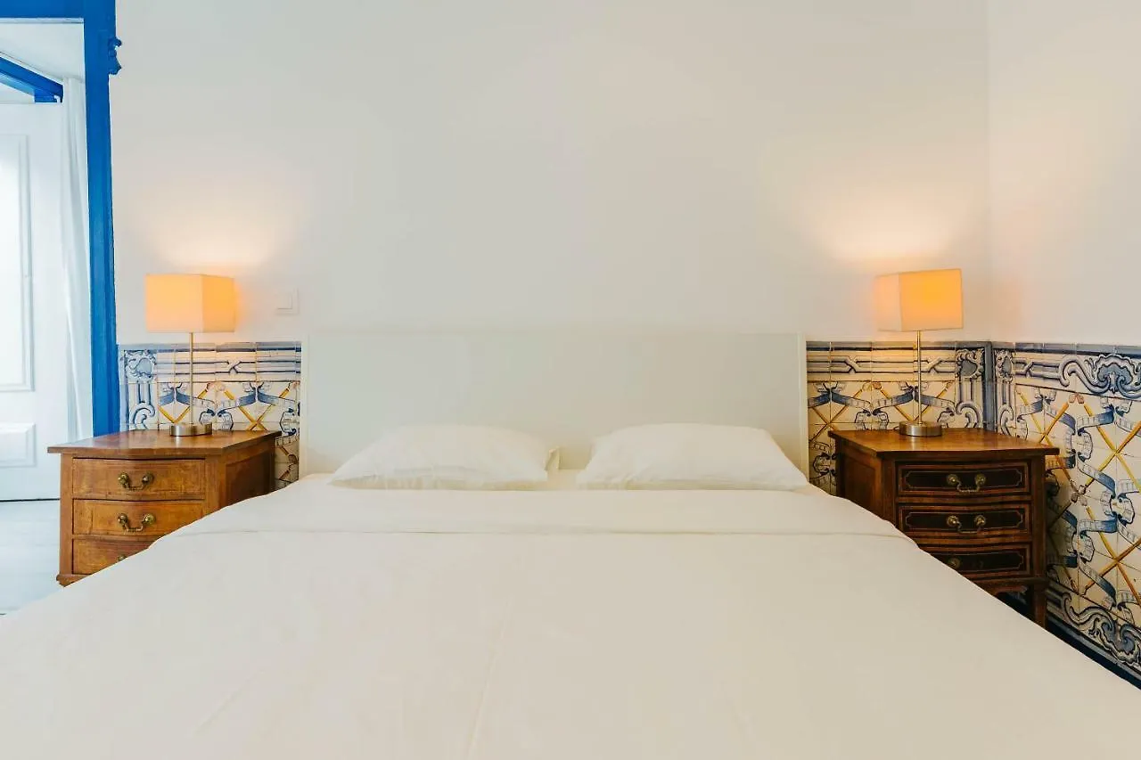 Your Second Home In Chiado Lisbon 0*,